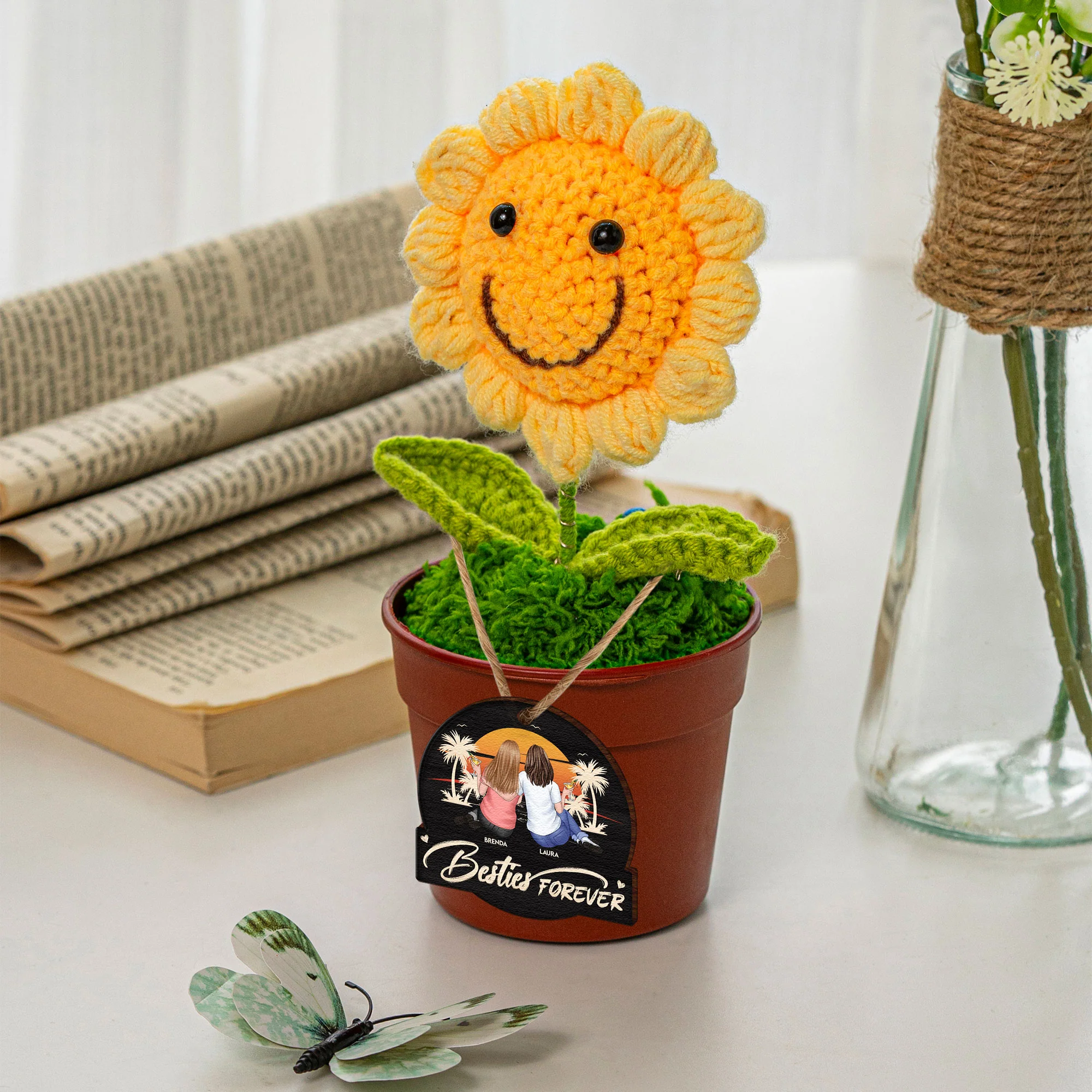 Besties Forever - Personalized Crochet Flower Lamp - Image 2