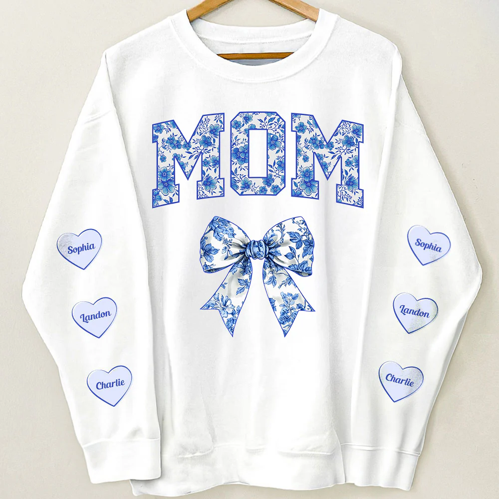 Chinoiserie Mom Mama Nana Mimi With Kid Names On Sleeve Ver 2 - Personalized Sweatshirt - Image 3