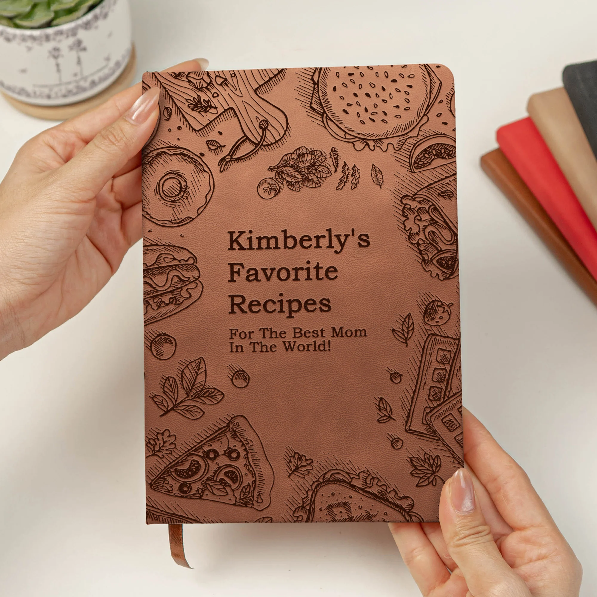 Mom's Favorite Recipes Book - Personalized Leather Journal - Image 4