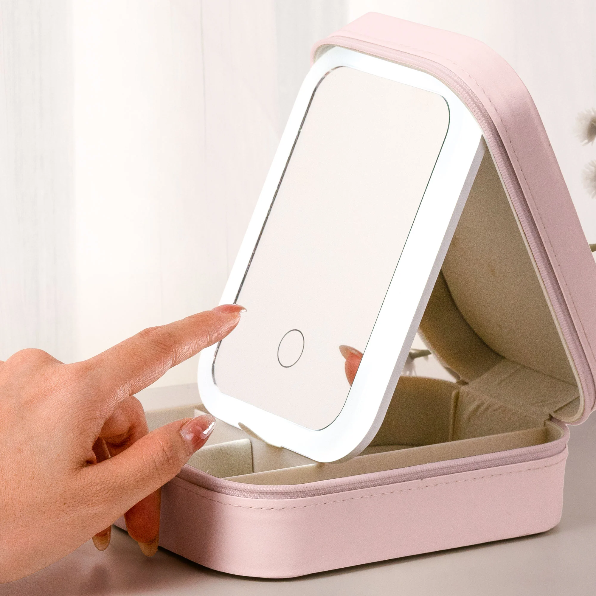 To My Daughter Every Time You Look In This Mirror - Custom Makeup Box With LED Mirror - Image 4