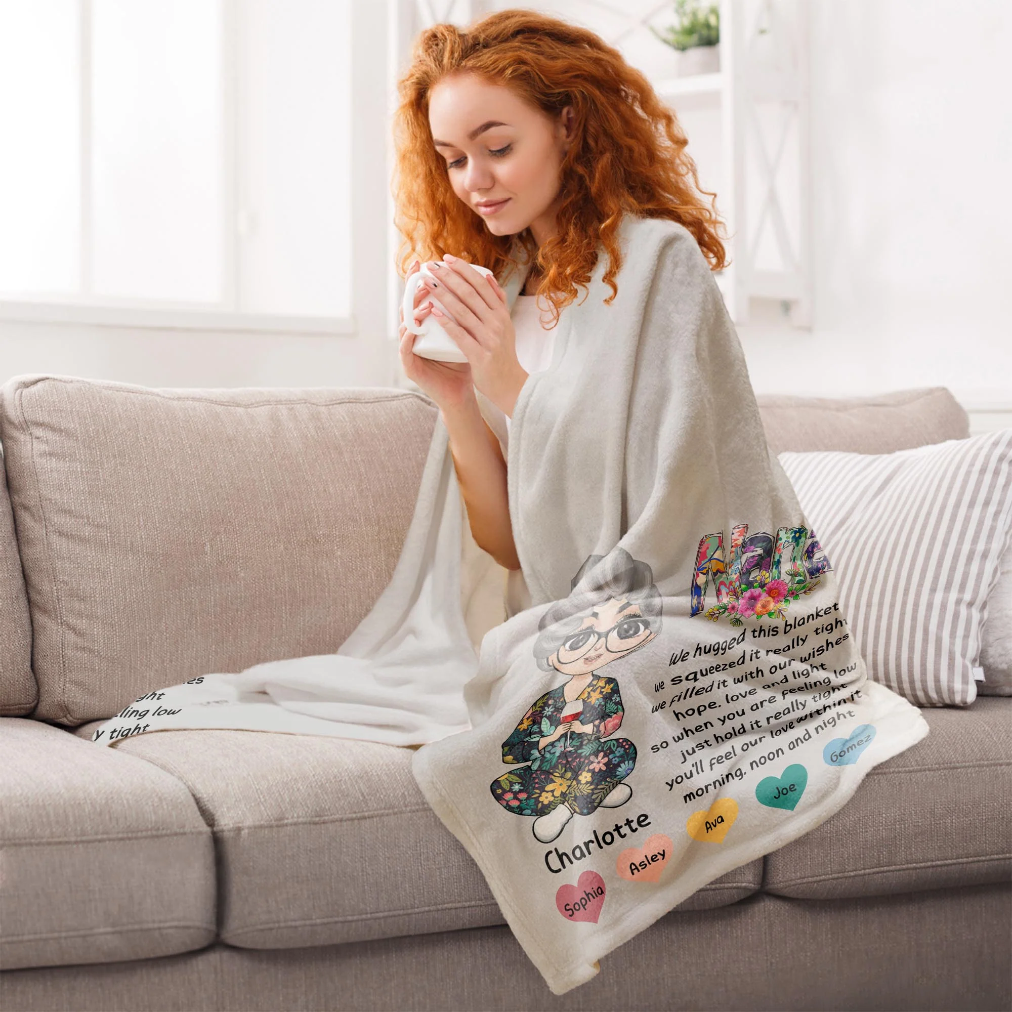 When You Are Feeling Low Just Hold It Really Tight - Personalized Blanket - Gifts For Mother, Grandma, Auntie - Image 2
